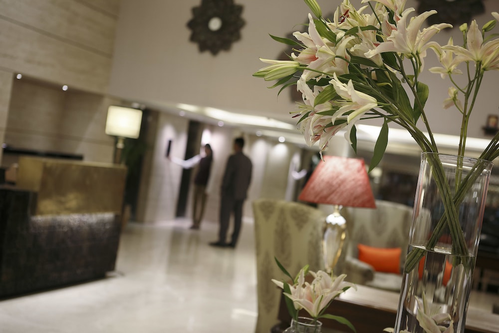 grand mercure vadodara surya palace hotel