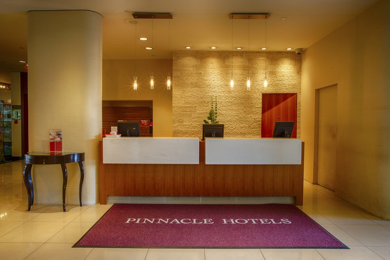pinnacle hotel harbourfront