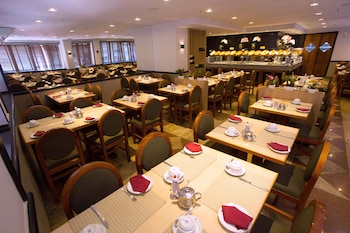 real palace hotel