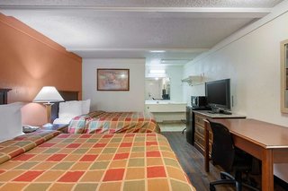 rodeway inn auburn hills detroit