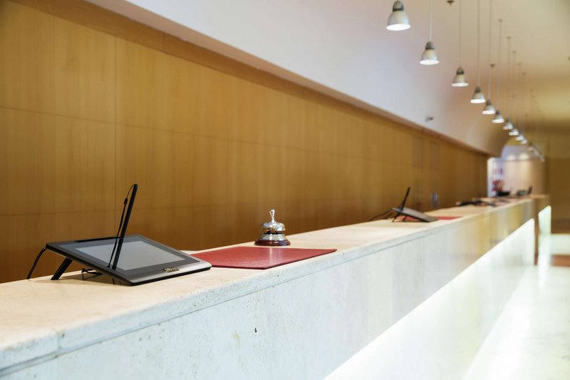 hilton rome airport