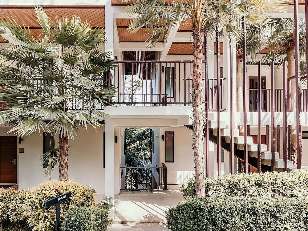 the mangrove panwa phuket resort