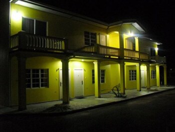 Piarco Village Suites,Piarco>>Arouca,3 star