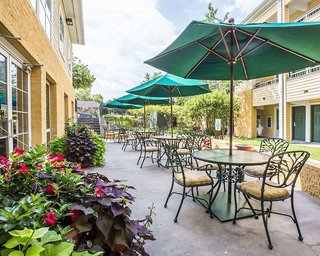 Econo Lodge Pigeon Forge Riverside,Sevierville>>Gatlinburg - Pigeon Forge,3 star