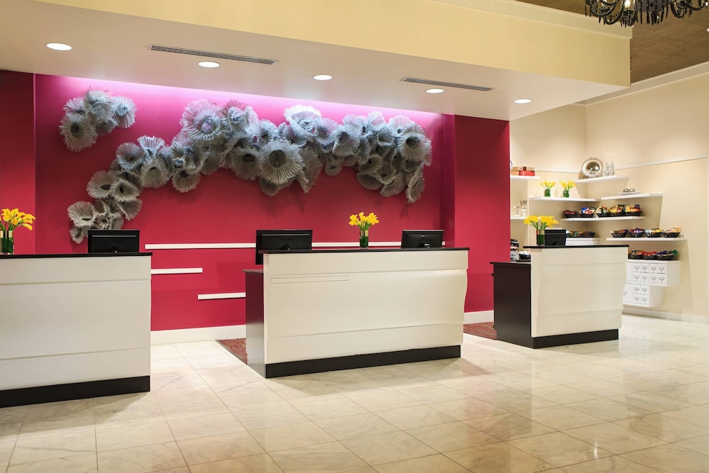 renaissance pittsburgh hotel