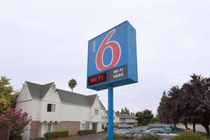 Motel 6 Sacramento, Ca - Central,Sacramento>>Rosemont,2 star