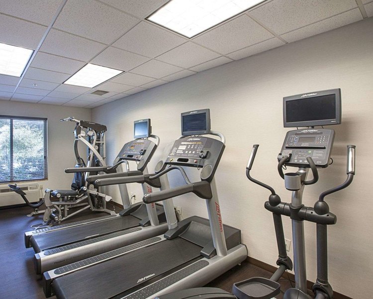 comfort suites medical center near six flags