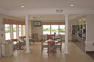 Comfort Inn Near Frost Bank Center,Martindale Army Air Field>>Kirby,3 star