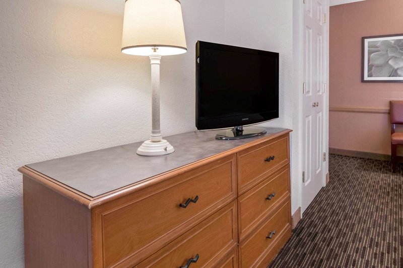 la quinta inn by wyndham san antonio market square
