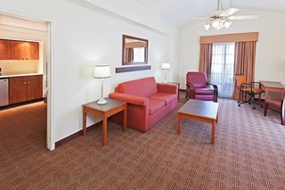 la quinta inn by wyndham san antonio market square