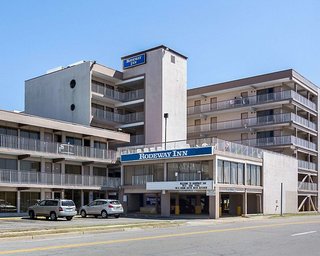 Red Roof Plus+ & Suites Virginia Beach – Seaside,Rudee Inlet>>Norfolk - Virginia Beach,3 star