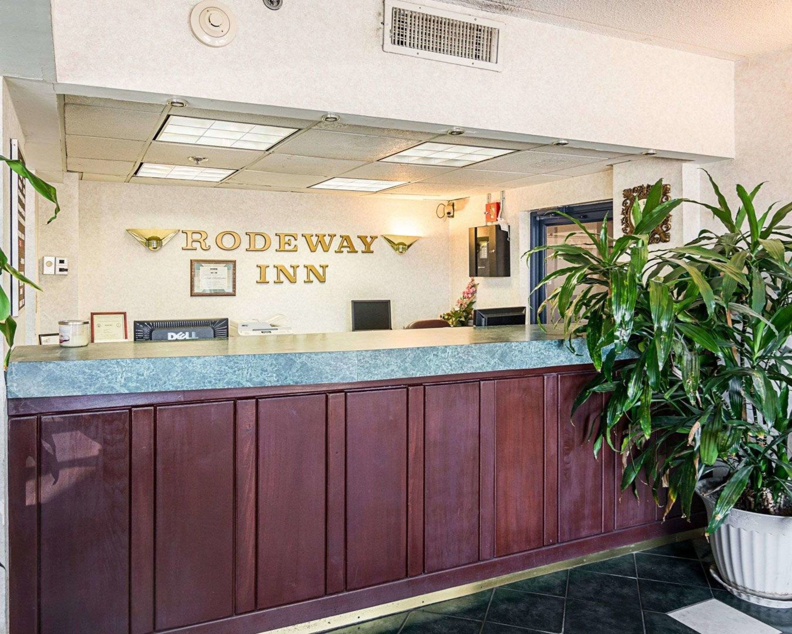 red roof plus and suites virginia beach seaside