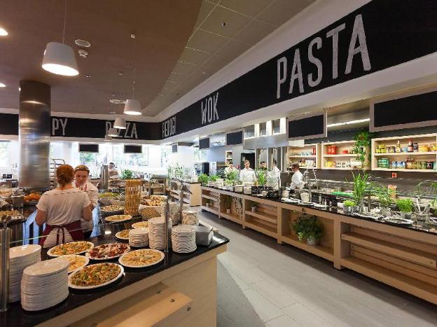 sound garden hotel airport