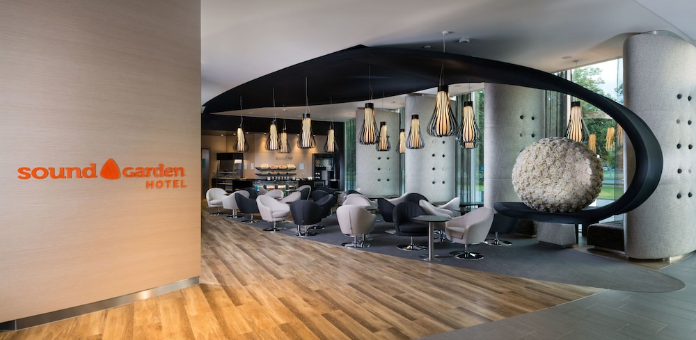 sound garden hotel airport
