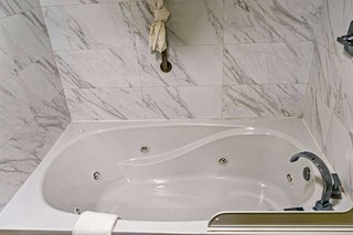 quality inn whiteville north