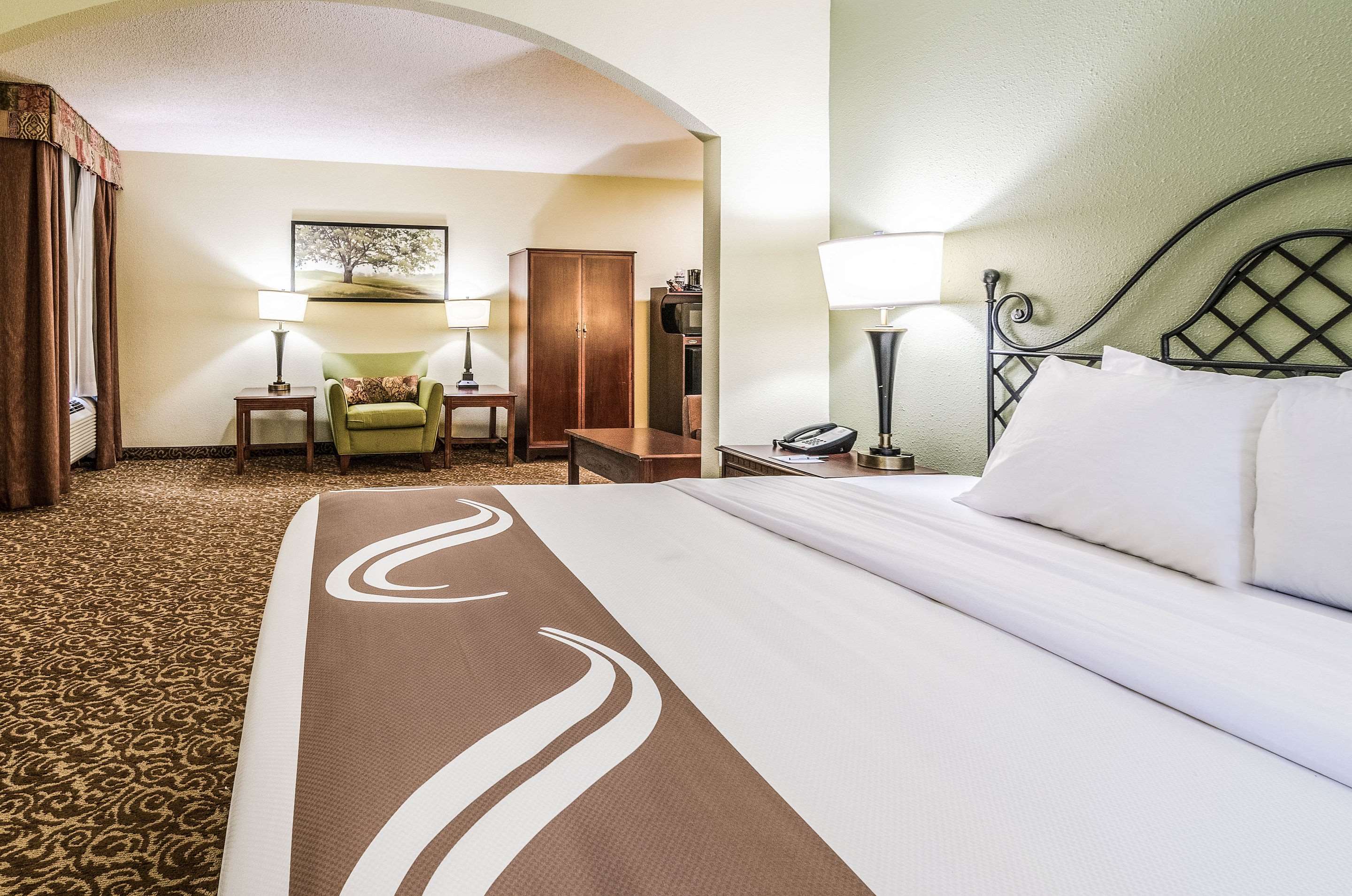 quality inn whiteville north