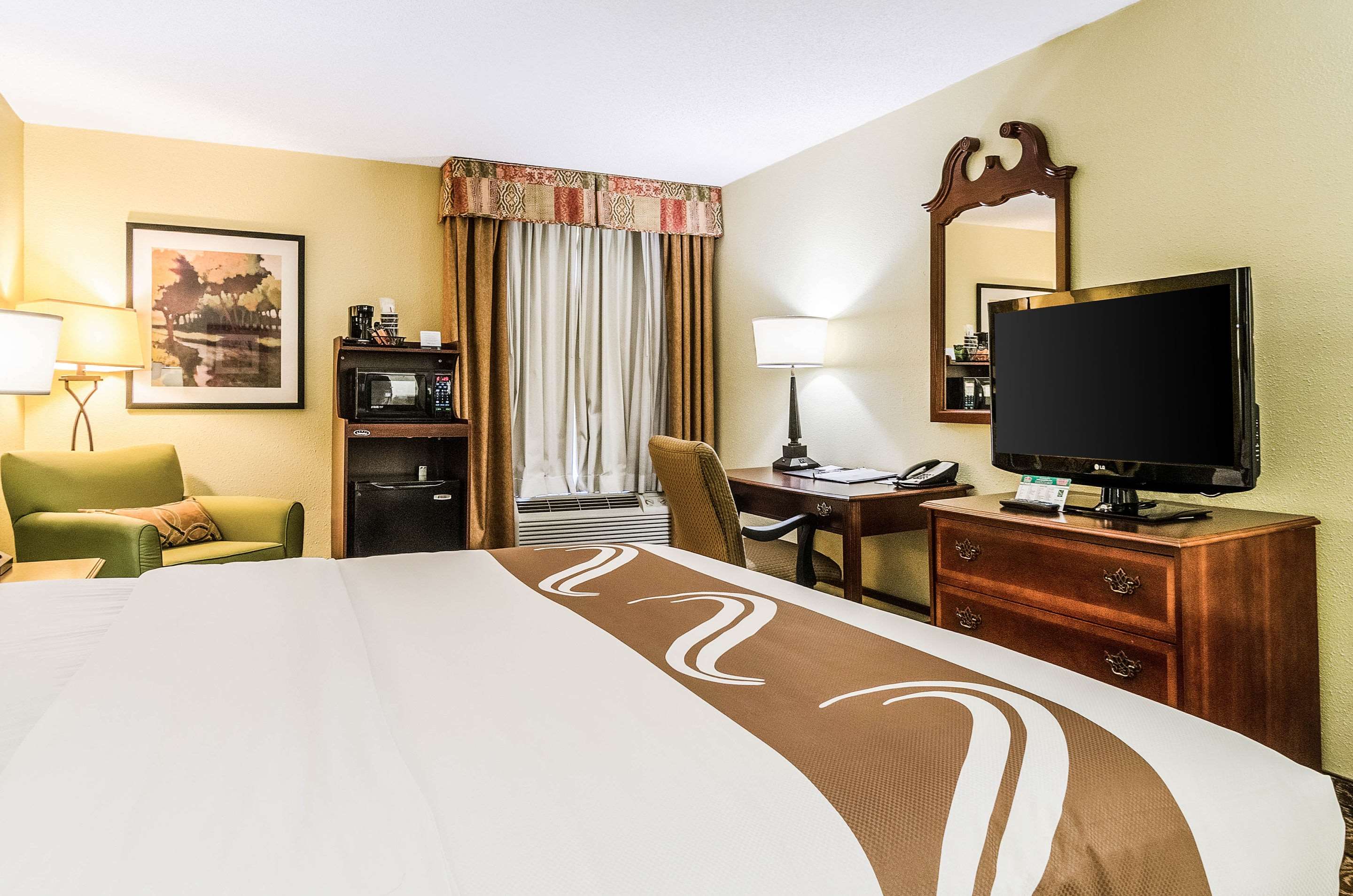 quality inn whiteville north