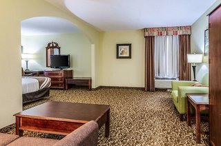quality inn whiteville north
