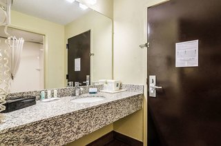 quality inn whiteville north