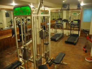 Bangalore International,2A 2B Cresent Road High Grounds Bengaluru,3 star