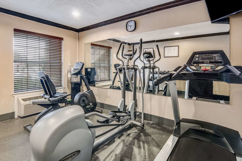 quality inn and suites dallas cityplace