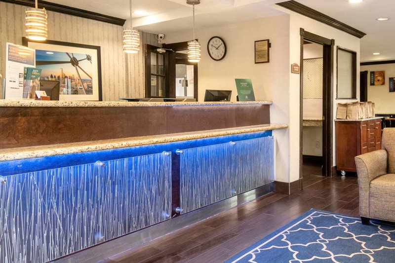 quality inn and suites dallas cityplace