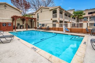 quality inn and suites dallas cityplace