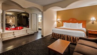 quality inn and suites dallas cityplace