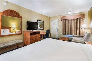Quality Inn & Suites Dallas - Cityplace,Near Meadows Museum,3 star