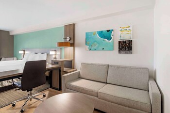 comfort suites