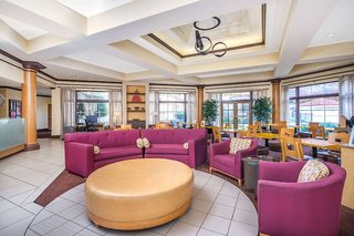 la quinta inn and suites by wyndham atlanta ballpark galleria