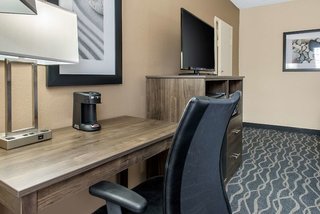 Quality Inn And Conference Center,Richmond>>Indiana,3 star