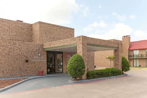 Hawthorn Extended Stay By Wyndham Richardson,Richardson>>Dallas,3 star