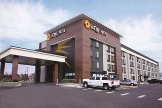 La Quinta Inn & Suites By Wyndham Denver Aurora Medical,Near Town Center At Aurora,3 star