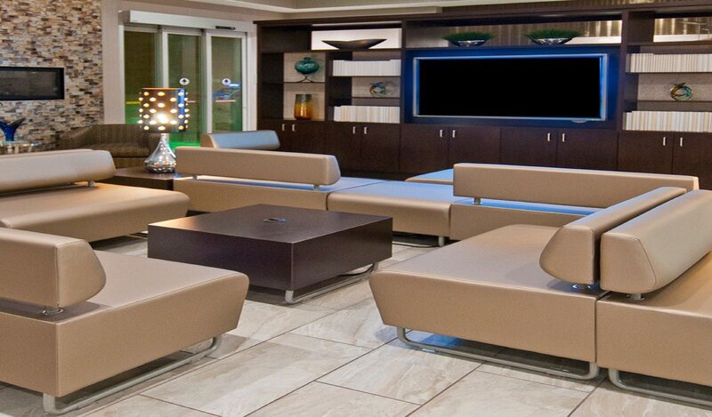 holiday inn austin airport by ihg
