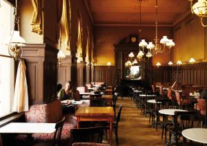 Holiday Inn Vienna City By Ihg,Vienna>>Margareten,4 star