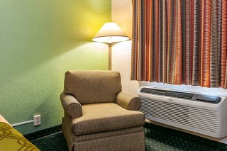 Econo Lodge,Knox>>Indiana,2 star