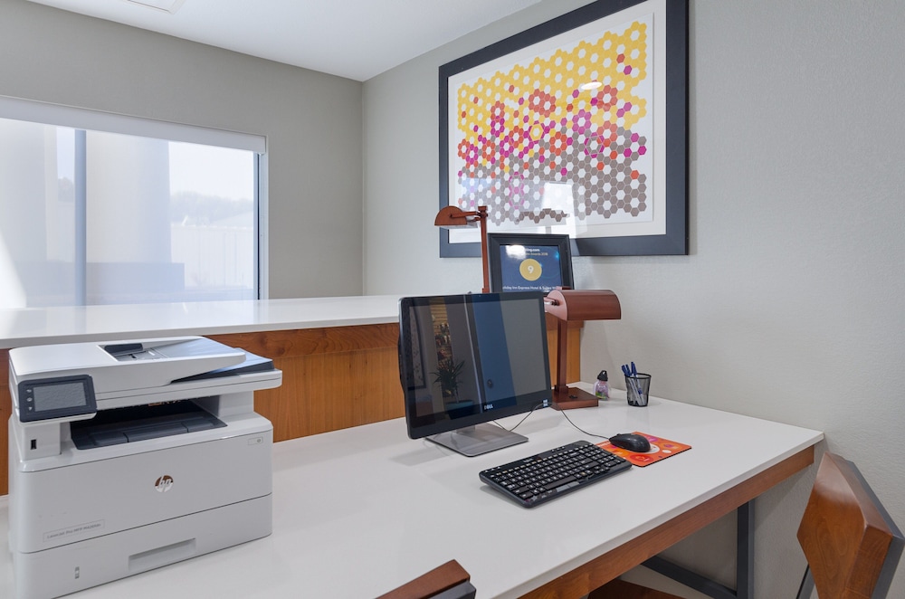 holiday inn express hotel and suites weston by ihg