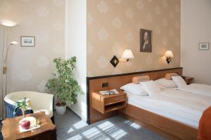 Hotel Villa Am Kurpark,Frankfurt>>Bad Homburg V.D. Hoehe,3 star