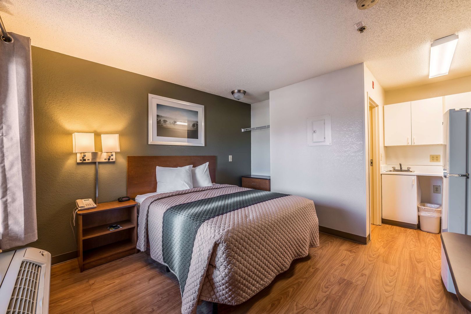 hometowne studios by red roof raleigh durham