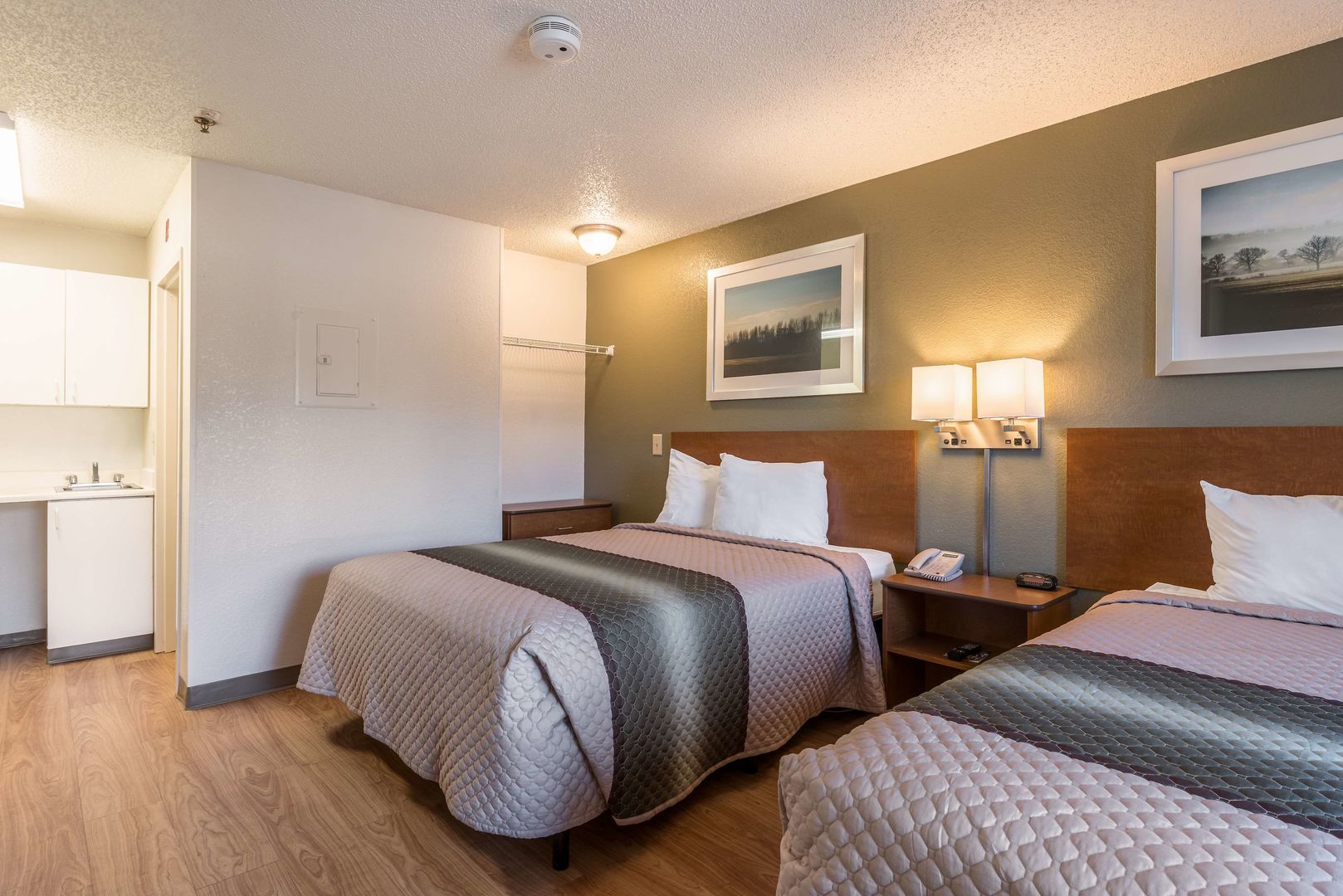 hometowne studios by red roof raleigh durham