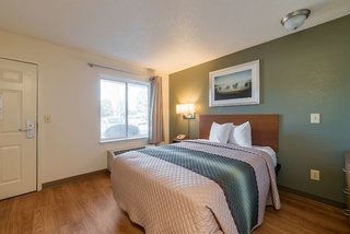 hometowne studios by red roof raleigh durham