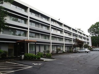 Best Western Plus University Inn,Winston-Salem>>Winston - Salem,4 star