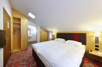 hotel garni testa grigia