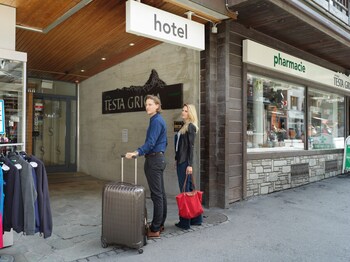 hotel garni testa grigia