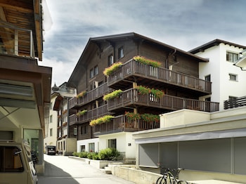 hotel garni testa grigia