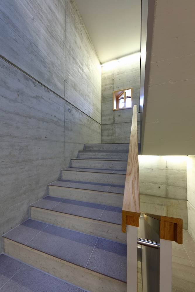 hotel garni testa grigia