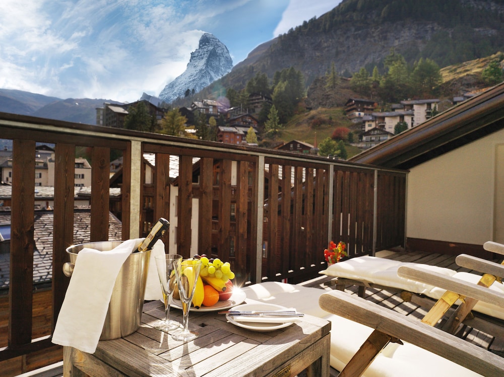 hotel garni testa grigia