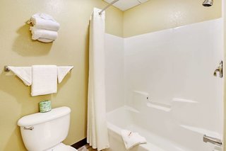 super 8 by wyndham salisbury