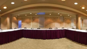 Staybridge Suites San Antonio Downtown Conv Ctr, An Ihg Hotel,Downtown San Antonio>>Bexar County,3 star